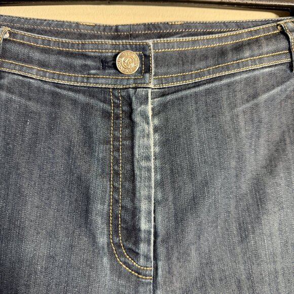 St. John Denim Jean Capris Women's 10 Blue Cuffed Stretchy Designer Classic Chic - Picture 6 of 10